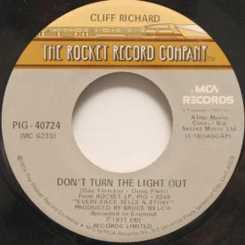 Cliff Richard - Don’t Turn The Light Out